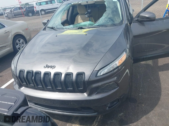 2018 Jeep Cherokee Latitude Tech Connect с VIN 1C4PJLCB3JD607790, выставлен на аукционе IAAI как лот 42482247 с пробегом 172 655 миль миль и . История ставок и продаж доступна на DreamBid. Изображение 6.