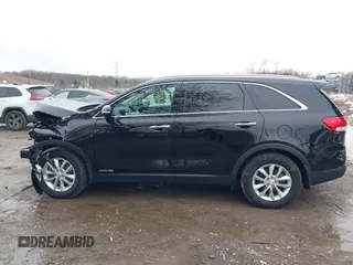 2018 Kia Sorento LX V6 with VIN 5XYPGDA5XJG419416, listed as a IAAI auction lot 41650650 with 95,897 mi miles. Bid and sale history available at carsss.com. Image 14.