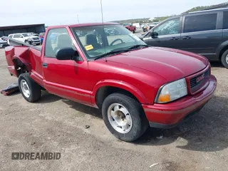 1999 GMC Sonoma with VIN 1GTCS1443X8530274, listed as a IAAI auction lot 41937187 with 210,244 mi miles. Bid and sale history available at carsss.com. Image 1.