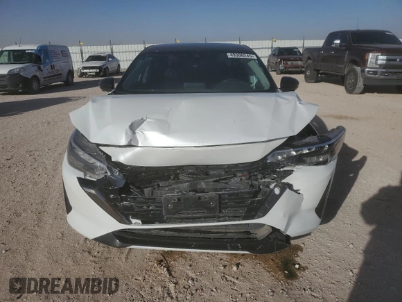 2024 Nissan Sentra SR with VIN 3N1AB8DV6RY321386, listed as a Copart auction lot 49306245 with 10,747 mi miles and Salvage title. Bid and sale history available at DreamBid. Image 5.