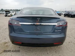 2019 Tesla Model S 100D z VIN 5YJSA1E44KF349058, wystawiony jako Copart lot #57670865 z przebiegiem 39 613 mil mil oraz Szkoda całkowita • Salvage title. Historia ofert i sprzedaży dostępna na DreamBid. Obrazek 6.