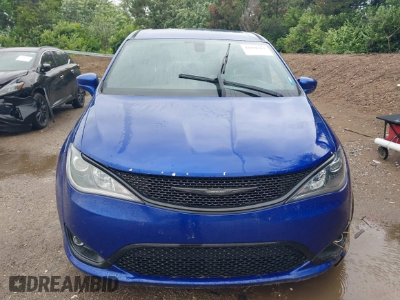 2018 Chrysler Pacifica Touring Plus with VIN 2C4RC1FG9JR228594, listed as a IAAI auction lot 42298327 with 85,685 mi miles and . Bid and sale history available at DreamBid. Image 12.