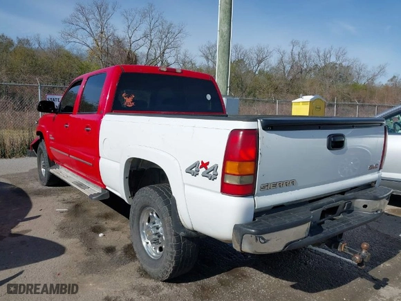 2003 Chevrolet Silverado 2500HD LS with VIN 1GCHK231X3F227601, listed as a IAAI auction lot 41295238 with 218,021 mi miles. Bid and sale history available at carsss.com. Image 3.
