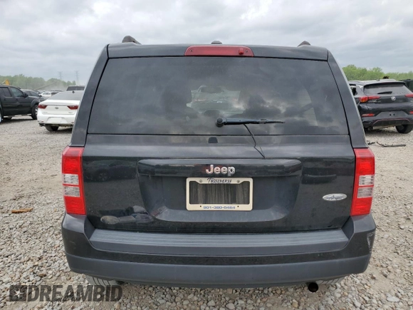 2015 Jeep Patriot High Altitude z VIN 1C4NJPFA7FD349976, wystawiony jako Copart lot #52503355 z przebiegiem 149 809 mil mil oraz Szkoda całkowita • Salvage title. Historia ofert i sprzedaży dostępna na DreamBid. Obrazek 6.