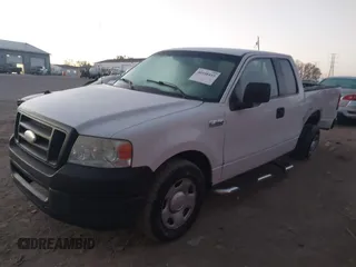 2006 Ford F-150 STX with VIN 1FTRX12W46NB40851, listed as a IAAI auction lot 40538443 with 298,806 mi miles. Bid and sale history available at carsss.com. Image 17.