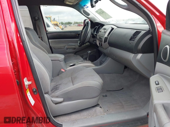 2010 Toyota Tacoma PreRunner z VIN 3TMJU4GN1AM094552, wystawiony jako IAAI lot #42422207 z przebiegiem 180 364 mil mil oraz . Historia ofert i sprzedaży dostępna na DreamBid. Obrazek 5.