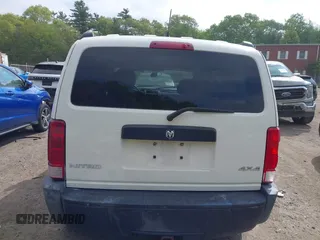 2007 Dodge Nitro SXT z VIN 1D8GU28K87W652037, wystawiony jako IAAI lot #42172950 z przebiegiem 172 487 mil mil oraz . Historia ofert i sprzedaży dostępna na DreamBid. Obrazek 16.