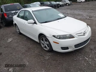 2008 Mazda 6 i Sport VE with VIN 1YVHP80C485M15970, listed as a IAAI auction lot 41972562 with 224,587 mi miles. Bid and sale history available at carsss.com. Image 1.