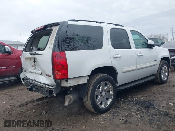 2007 GMC Yukon SLE with VIN 1GKFC13057R351385, listed as a IAAI auction lot 41720394 with 159,752 mi miles. Bid and sale history available at carsss.com. Image 6.