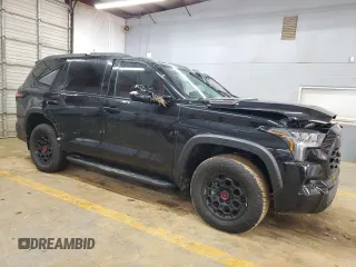 2023 Toyota Sequoia SR5 with VIN 7SVAAABA4PX018604, listed as a Copart auction lot 85583084 with 17,717 mi miles and Clean Title. Bid and sale history available at carsss.com. Image 4.