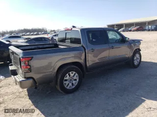 2024 Nissan Frontier SV with VIN 1N6ED1EJ5RN617375, listed as a Copart auction lot 43917035 with 27,090 mi miles and Salvage Title. Bid and sale history available at carsss.com. Image 3.