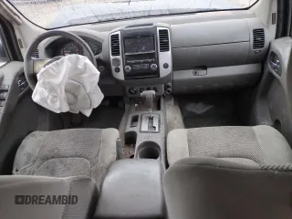 2012 Nissan Frontier Pro-4X z VIN 1N6AD0EV5CC427087, wystawiony jako Copart lot #53487845 z przebiegiem 225 076 mil mil oraz Szkoda całkowita • Salvage title. Historia ofert i sprzedaży dostępna na DreamBid. Obrazek 8.