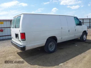 2014 Ford Econoline Cargo Commercial z VIN 1FTNS2EW9EDB03748, wystawiony jako IAAI lot #42574971 z przebiegiem 250 937 mil mil oraz . Historia ofert i sprzedaży dostępna na DreamBid. Obrazek 4.