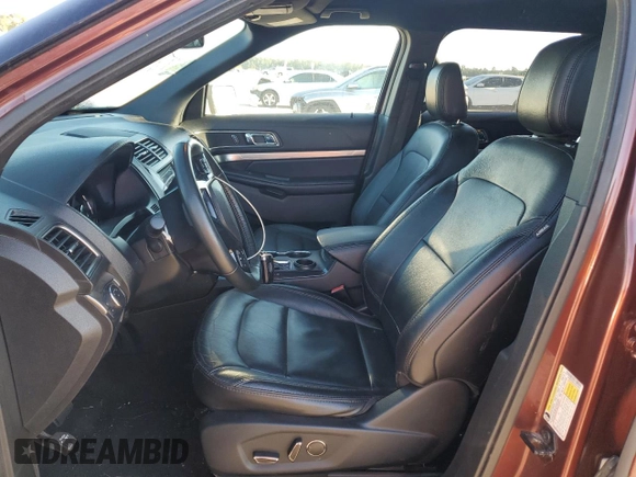 2018 Ford Explorer XLT с VIN 1FM5K7D83JGA41624, выставлен на аукционе Copart как лот 56514485 с пробегом 102 332 миль миль и Списание • Salvage title. История ставок и продаж доступна на DreamBid. Изображение 7.