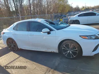 2018 Toyota Camry LE with VIN 4T1B11HK5JU565402, listed as a IAAI auction lot 41824110 with 105,659 mi miles. Bid and sale history available at carsss.com. Image 13.