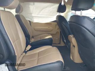 2017 Kia Sedona LX with VIN KNDMB5C19H6284704, listed as a IAAI auction lot 41756190 with 101,488 mi miles. Bid and sale history available at carsss.com. Image 8.
