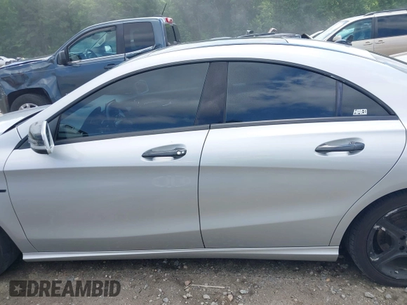 2014 Mercedes-Benz CLA 250 with VIN WDDSJ4EB2EN055850, listed as a IAAI auction lot 42475469 with 132,649 mi miles and . Bid and sale history available at DreamBid. Image 15.