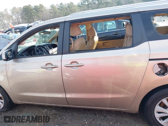 2016 Kia Sedona LX with VIN KNDMB5C13G6093438, listed as a IAAI auction lot 41662704 with 132,343 mi miles. Bid and sale history available at carsss.com. Image 14.