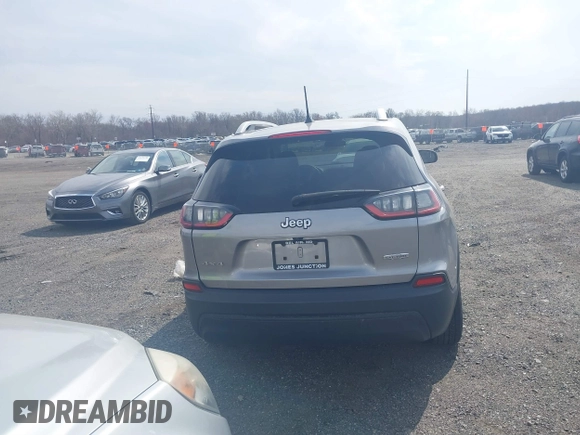 2019 Jeep Cherokee Latitude with VIN 1C4PJMCB4KD239465, listed as a IAAI auction lot 41849483 with 81,229 mi miles. Bid and sale history available at carsss.com. Image 16.