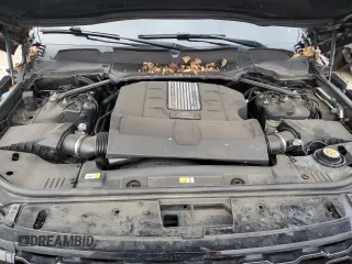 2019 Land Rover Range Rover z VIN SALGS2RE8KA521945, wystawiony jako Copart lot #83373764 z przebiegiem 80 330 mil mil oraz Szkoda całkowita • Salvage title. Historia ofert i sprzedaży dostępna na DreamBid. Obrazek 12.