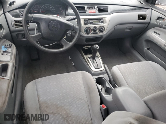 2005 Mitsubishi Lancer ES z VIN JA3AJ26E05U003642, wystawiony jako Copart lot #44577815 z przebiegiem 181 248 mil mil oraz Czysty tytuł • Clean title. Historia ofert i sprzedaży dostępna na DreamBid. Obrazek 8.