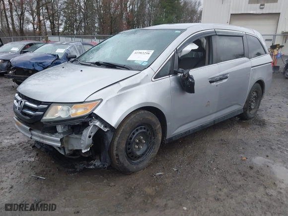 2015 Honda Odyssey LX with VIN 5FNRL5H26FB079654, listed as a IAAI auction lot 41983298 with 88,406 mi miles. Bid and sale history available at carsss.com. Image 2.
