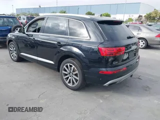 2019 Audi Q7 Premium Plus with VIN WA1LAAF74KD009049, listed as a IAAI auction lot 42745159 with 70,472 mi miles and . Bid and sale history available at DreamBid. Image 3.