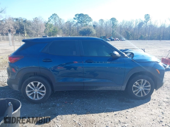 2021 Chevrolet TrailBlazer LS with VIN KL79MNSL4MB084184, listed as a IAAI auction lot 41595552 with 71,977 mi miles. Bid and sale history available at carsss.com. Image 13.