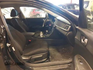 2019 Kia Optima LX with VIN 5XXGT4L31KG376856, listed as a IAAI auction lot 41427583 with 74,339 mi miles. Bid and sale history available at carsss.com. Image 5.