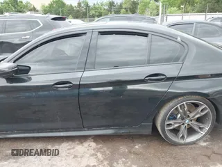 2019 BMW 5 Series M550i xDrive z VIN WBAJB9C53KB464754, wystawiony jako IAAI lot #42116407 z przebiegiem 156 418 mil mil oraz . Historia ofert i sprzedaży dostępna na DreamBid. Obrazek 13.