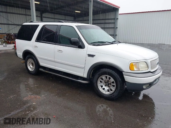 2001 Ford Expedition XLT with VIN 1FMRU15W31LA71137, listed as a IAAI auction lot 41960736 with 218,896 mi miles and . Bid and sale history available at DreamBid. Image 1.