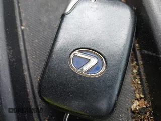 2014 Lexus CT 200h with VIN JTHKD5BH1E2204443, listed as a IAAI auction lot 42263161 with 131,358 mi miles and . Bid and sale history available at DreamBid. Image 11.