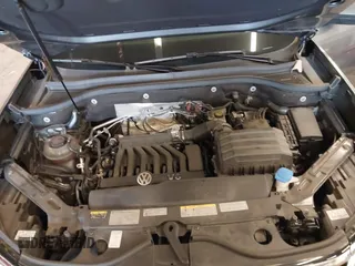 2021 Volkswagen Atlas SEL Premium z VIN 1V2TR2CA9MC589541, wystawiony jako IAAI lot #41848459 z przebiegiem 40 577 mil mil oraz . Historia ofert i sprzedaży dostępna na DreamBid. Obrazek 10.