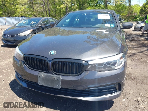 2019 BMW 5 Series 530i xDrive с VIN WBAJA7C58KG909998, выставлен на аукционе IAAI как лот 42203841 с пробегом 132 313 миль миль и . История ставок и продаж доступна на DreamBid. Изображение 12.