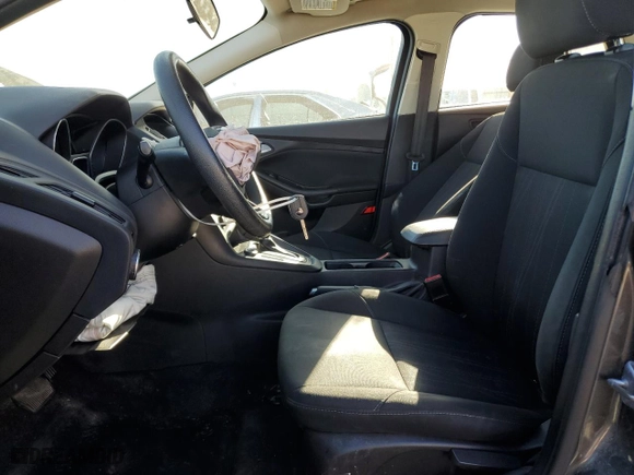 2017 Ford Focus SE with VIN 1FADP3F26HL315456, listed as a Copart auction lot 47047165 with 98,950 mi miles and Salvage Title. Bid and sale history available at carsss.com. Image 7.