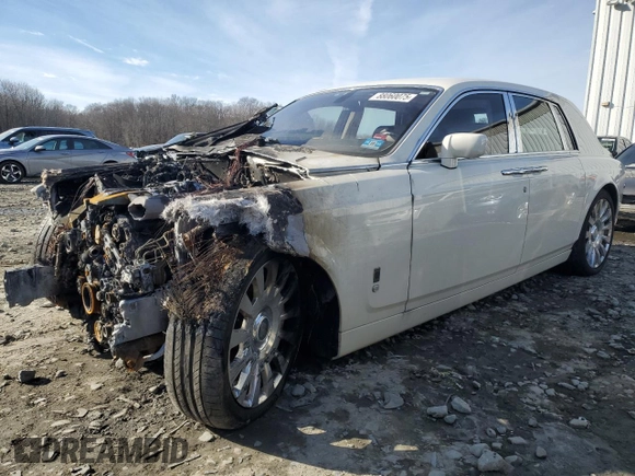 2004 Rolls-Royce Phantom z VIN SCA1S68414UX07249, wystawiony jako Copart lot #88060075 z przebiegiem Nie podano mil oraz Szkody całkowita. Historia ofert i sprzedaży dostępna na DreamBid. Obrazek 1.