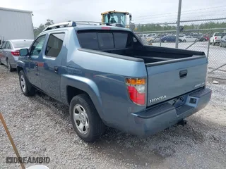 2008 Honda Ridgeline RT with VIN 2HJYK16258H523173, listed as a IAAI auction lot 41957325 with 95,782 mi miles. Bid and sale history available at carsss.com. Image 3.