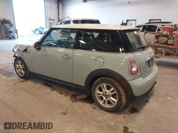 2013 MINI Cooper Hardtop with VIN WMWSU3C56DT373471, listed as a IAAI auction lot 41851137 with 52,825 mi miles. Bid and sale history available at carsss.com. Image 3.