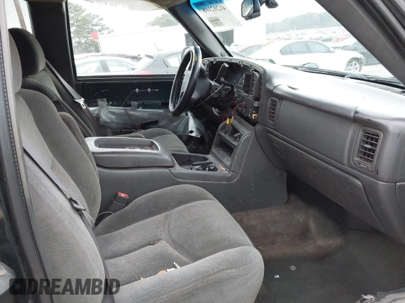 2003 Chevrolet Silverado 1500 LS with VIN 1GCEK19V93E221057, listed as a IAAI auction lot 41202108 with 449,360 mi miles. Bid and sale history available at carsss.com. Image 5.