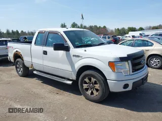 2013 Ford F-150 XL with VIN 1FTFX1EF8DFD61083, listed as a IAAI auction lot 42066005 with 203,918 mi miles. Bid and sale history available at carsss.com. Image 1.