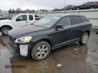 2013 Volvo XC60 3.2L with VIN YV4940DZ8D2420455, listed as a Copart auction lot 43562945 with 162,431 mi miles and Salvage Title. Bid and sale history available at carsss.com. Image 1.