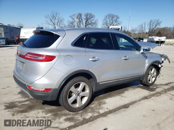 2017 Lincoln MKC Premiere with VIN 5LMCJ1D99HUL46943, listed as a Copart auction lot 45764045 with 88,519 mi miles and Salvage Title. Bid and sale history available at carsss.com. Image 3.