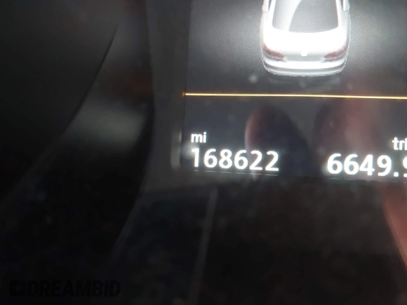 2017 Volkswagen Jetta GLI z VIN 3VW4T7AJ3HM350575, wystawiony jako IAAI lot #42303994 z przebiegiem 168 622 mil mil oraz . Historia ofert i sprzedaży dostępna na DreamBid. Obrazek 15.