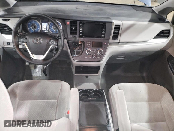 2018 Toyota Sienna LE с VIN 5TDJZ3DC3JS197731, выставлен на аукционе Copart как лот 79896244 с пробегом 63 077 миль миль и Списание • Salvage title. История ставок и продаж доступна на DreamBid. Изображение 8.