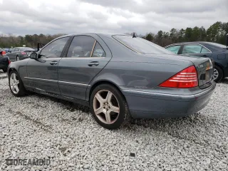 2006 Mercedes-Benz S-Class 3.7L with VIN WDBNF67J06A472724, listed as a Copart auction lot 44446425 with 207,405 mi miles and Salvage Title. Bid and sale history available at carsss.com. Image 2.