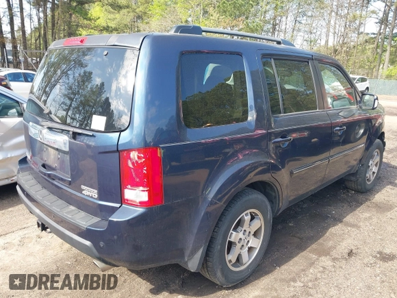 2010 Honda Pilot Touring with VIN 5FNYF4H80AB025356, listed as a IAAI auction lot 42029008 with 138,785 mi miles. Bid and sale history available at carsss.com. Image 4.
