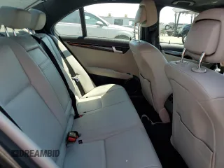 2013 Mercedes-Benz C 250 Sport с VIN WDDGF4HB8DA751427, выставлен на аукционе Copart как лот 64508775 с пробегом 127 024 миль миль и Списание • Salvage title. История ставок и продаж доступна на DreamBid. Изображение 10.