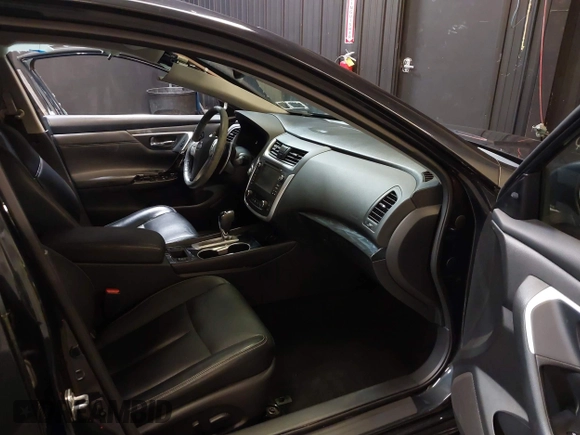 2016 Nissan Altima SL with VIN 1N4BL3AP6GC152571, listed as a IAAI auction lot 42355521 with 48,755 mi miles and . Bid and sale history available at DreamBid. Image 5.