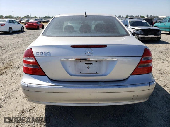 2003 Mercedes-Benz E 320 z VIN WDBUF65J13A168117, wystawiony jako Copart lot #56205235 z przebiegiem Nie podano mil oraz Szkoda całkowita • Salvage title. Historia ofert i sprzedaży dostępna na DreamBid. Obrazek 6.