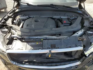 2018 Volvo XC60 R-Design z VIN YV4A22RM8J1000966, wystawiony jako Copart lot #56019245 z przebiegiem 69 195 mil mil oraz Szkoda całkowita • Salvage title. Historia ofert i sprzedaży dostępna na DreamBid. Obrazek 12.